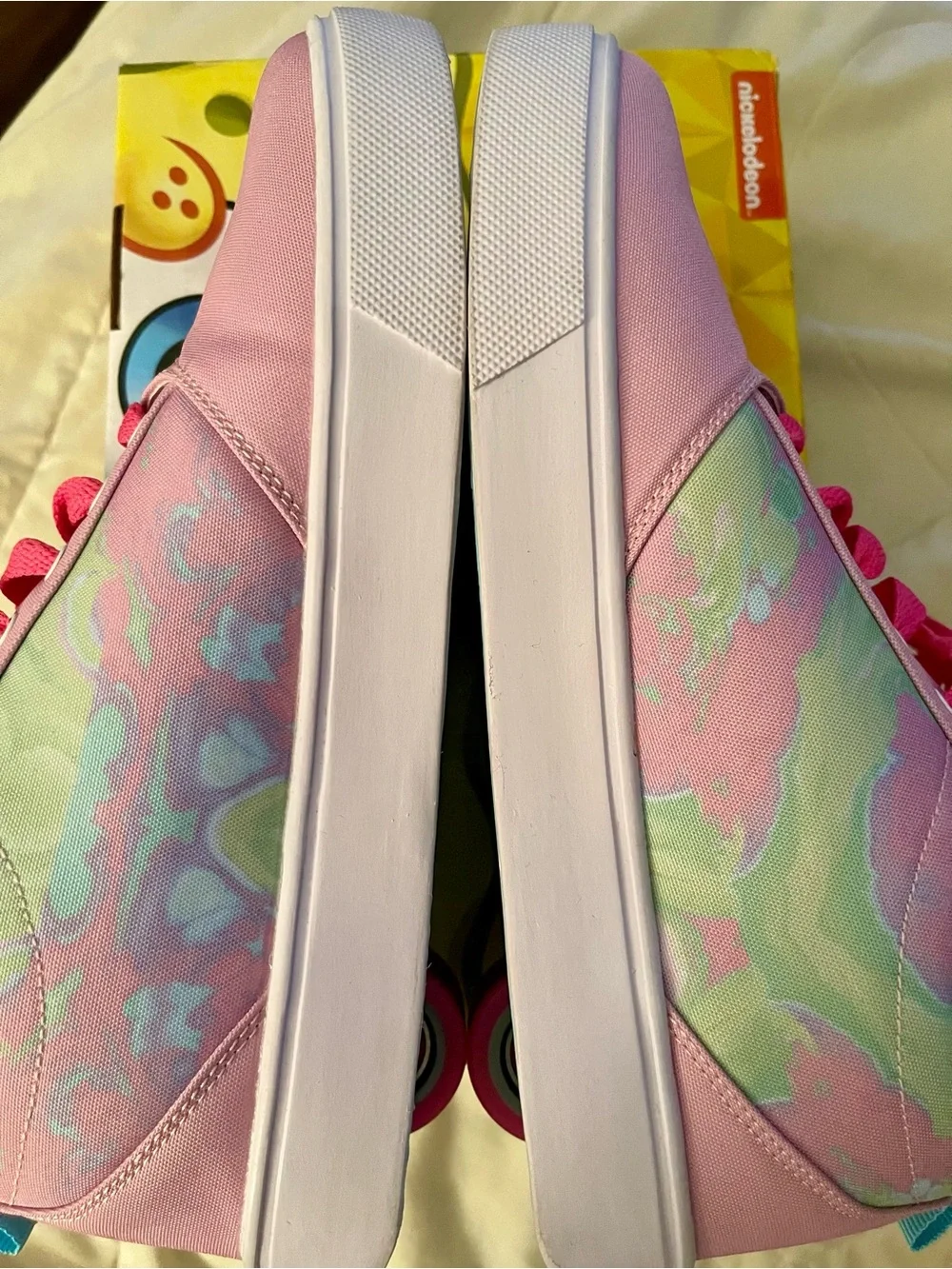 Heelys Pink SpongeBob & Friends Canvas Skate Shoes